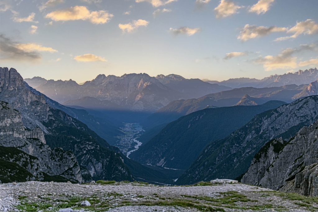 Mountain Silence, Wind's Whisp