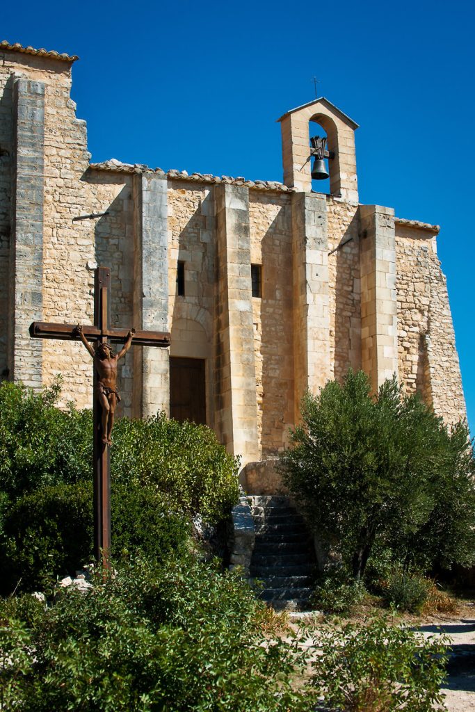Kreuz vor Saint-Saturnin