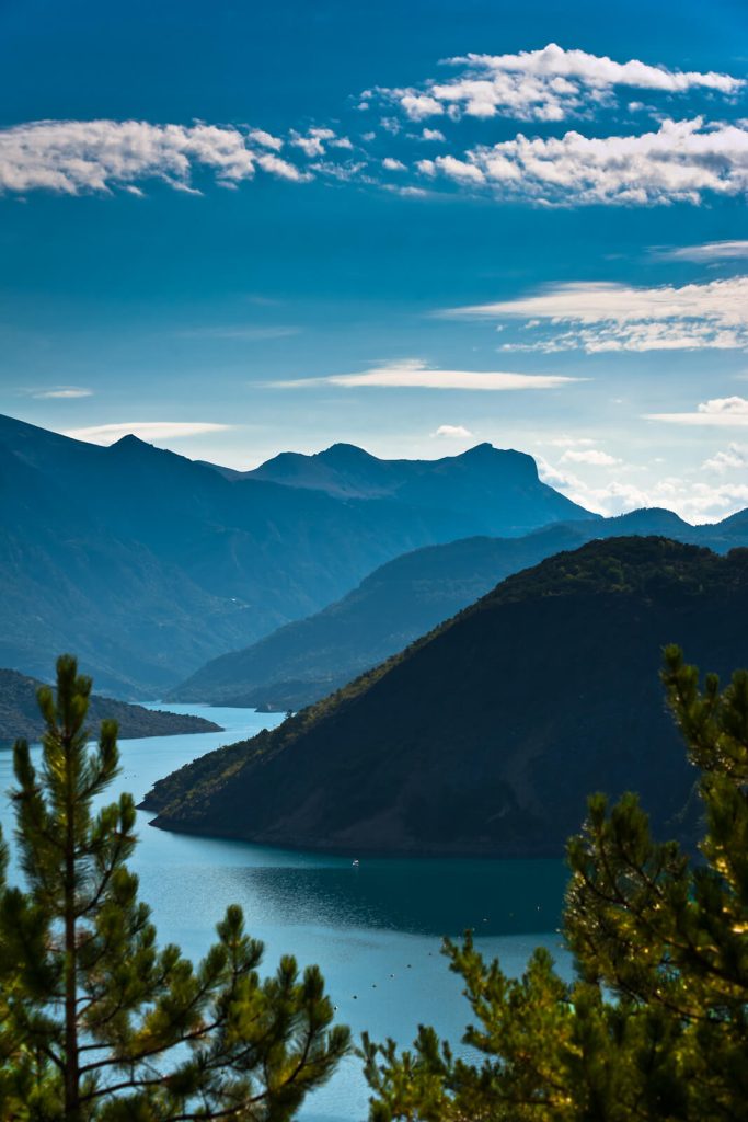 Horské jezero Svatého Kříže